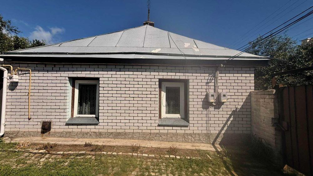 Продаж частини будинку в тихому центрі, район ТЦ Любава