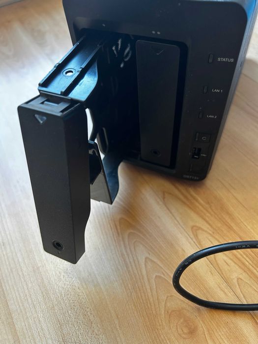 serwer NAS Synology DiskStation DS713+ 2GB RAM
