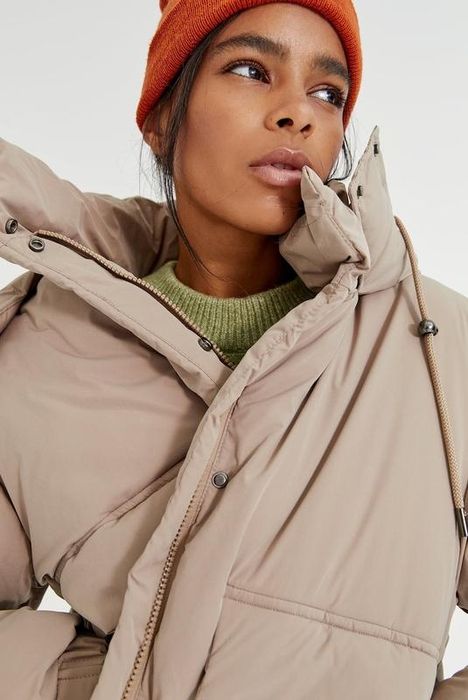 Куртка PULL&BEAR з капюшоном.