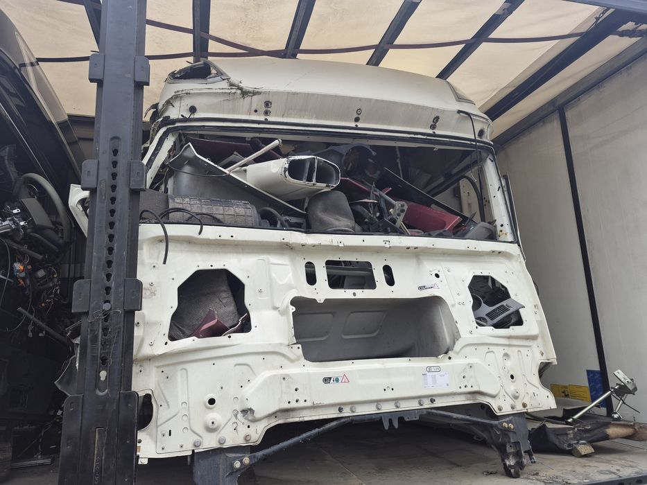Kabina daf xf106