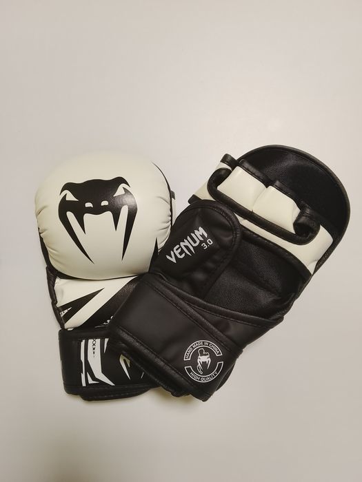 Venum 3.0 перчатки для ММА