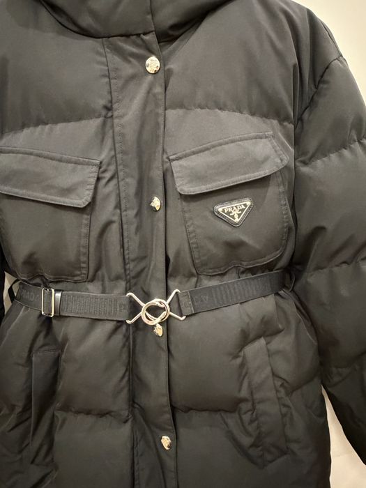 Куртка prada (розмір М)