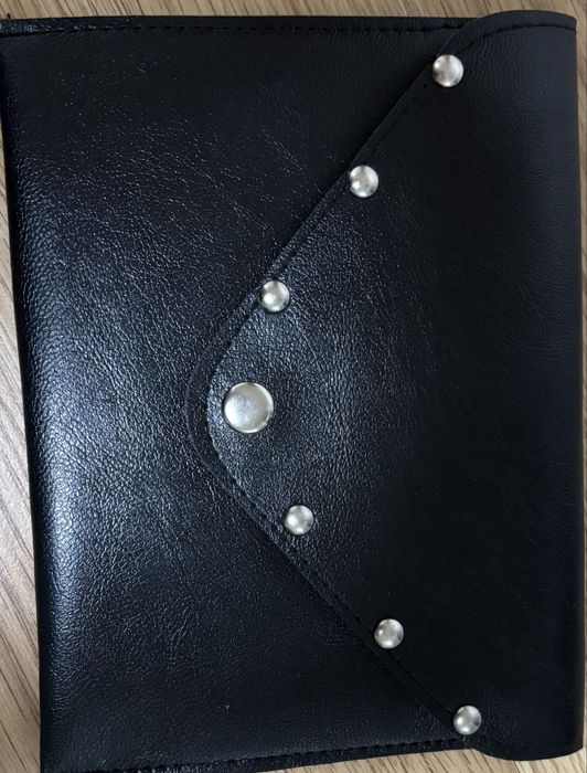 Маленька сумка-гаманець,в ідеальному стані.