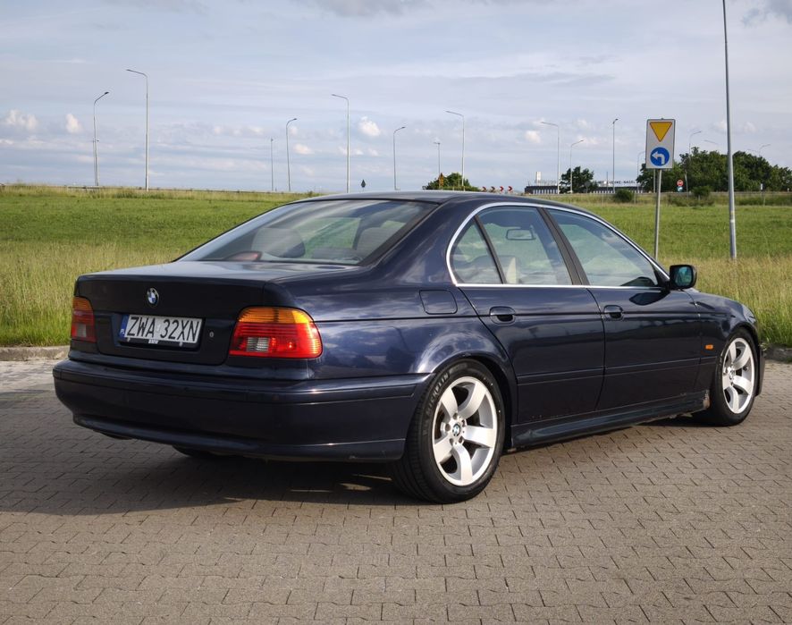 BMW 530iA e39 2001 3.0 LPG Orientblau szyberdach