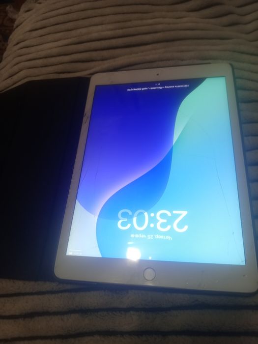 Продам iPad сьомого покоління на 128