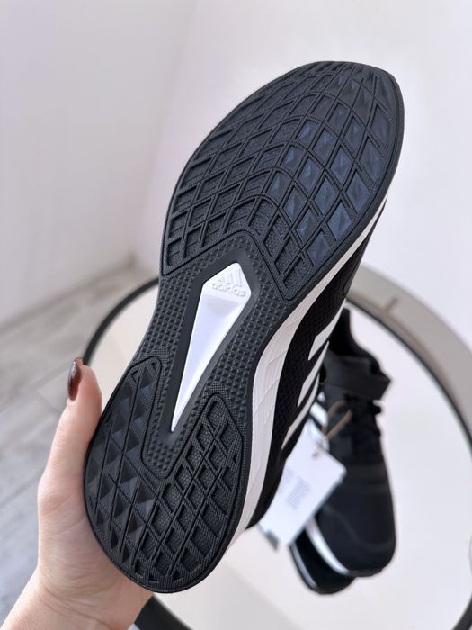 Легчайшие кроссовки на липучках сеточка  Adidas
