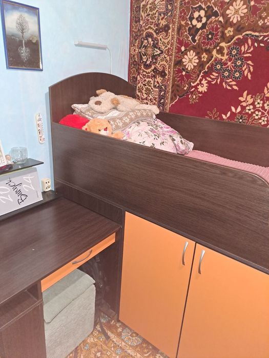 Ліжко дитяче зі шкафом та столиком