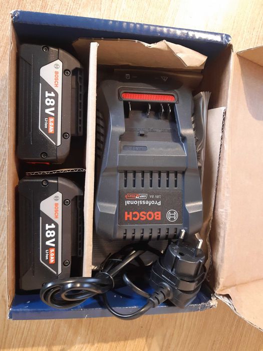 2x Akumulator Li-Ion Bosch 18 V 5 Ah ładowarka 18V 8A