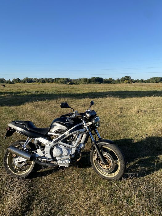 Продам Honda vt250 spada