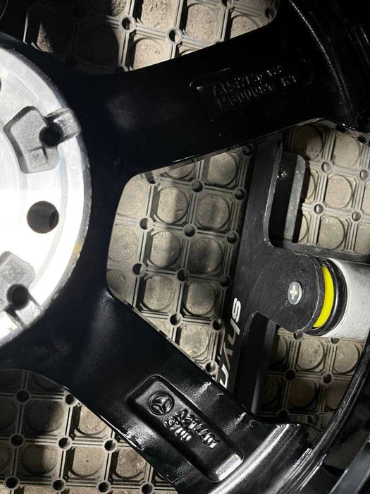 ДИСКИ оригінал MERCEDES R19 5X112 EClass W214/S214 A2144013600