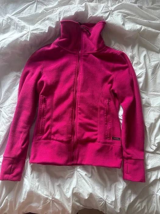 rozowy sweterek zapinany na zamek Calvin Klein S