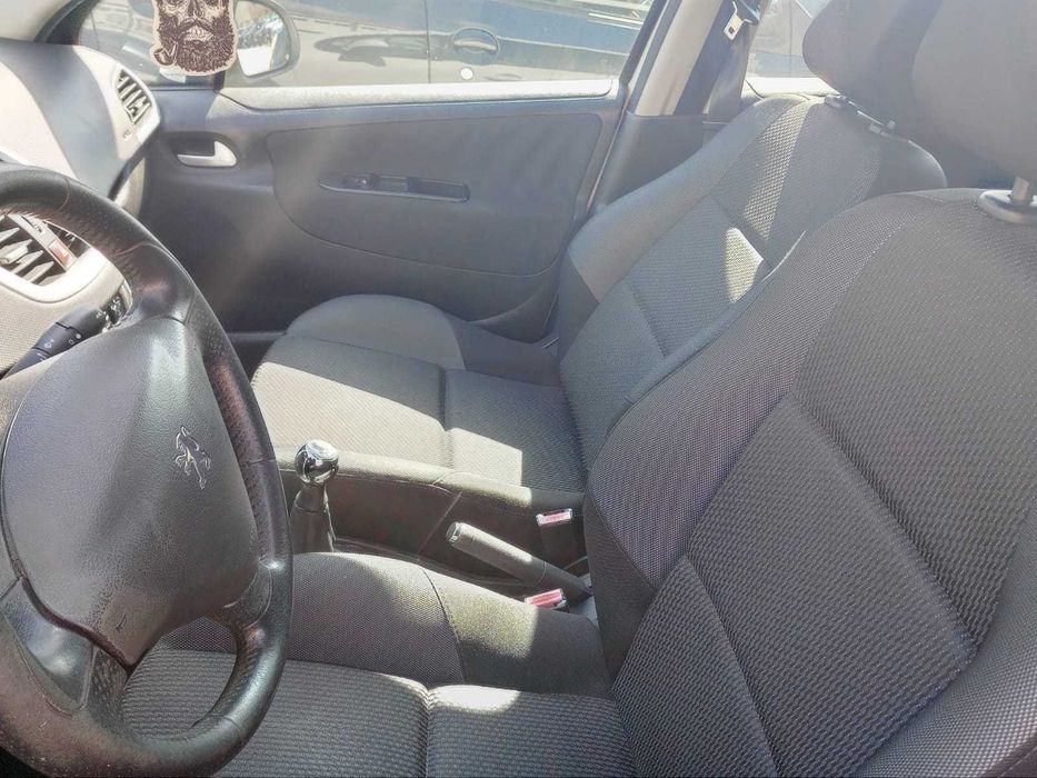 Peugeot 207 , 1.6 - diesel