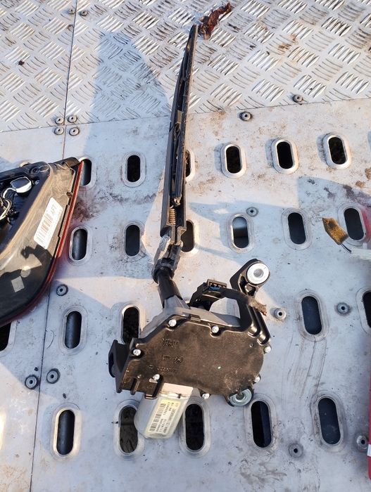 Mechanizm wycieraczki opel astra j kombi