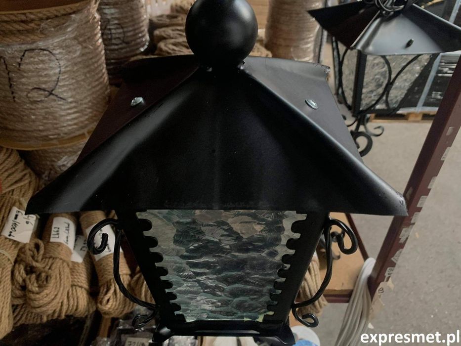 Metalowa Lampa ręcznie kuta wisząca , zewnętrzny kinkiet  kuty Kowalst