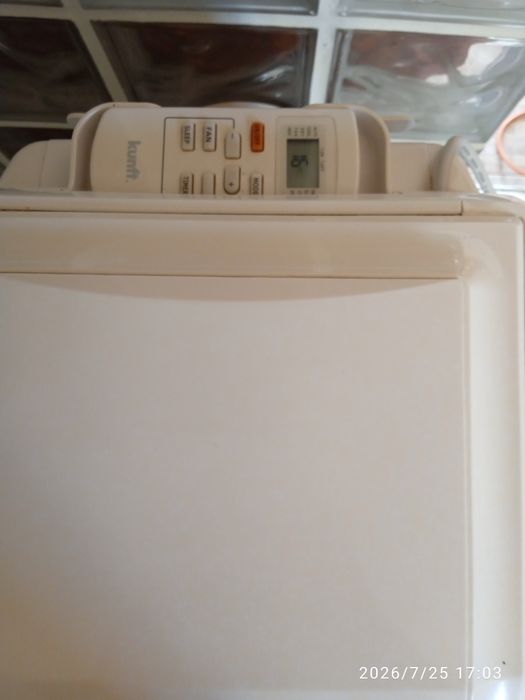Ar Condicionado Portátil Kunft KAC2510 (Com Comando e Tubo)
