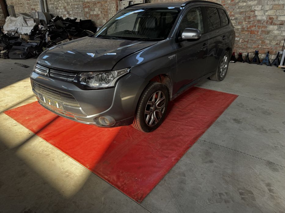 Розборка Mitsubishi Outlander phev GF 3H 2.0 Hybrid шрот Аутоендер 3