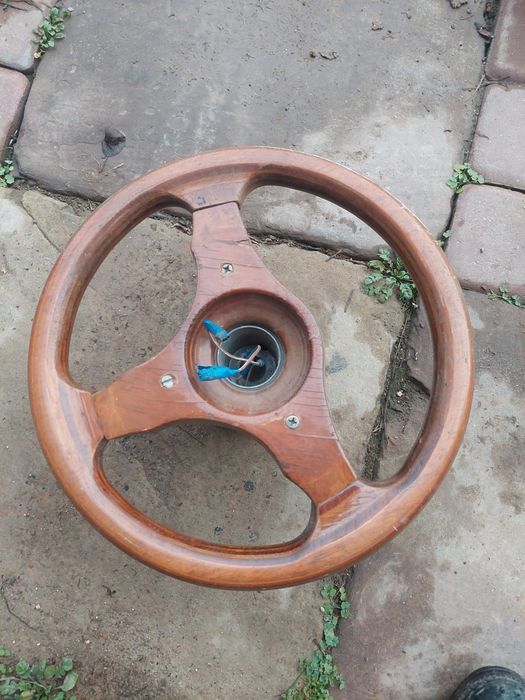 Запчастини до мерс 123 кусовні