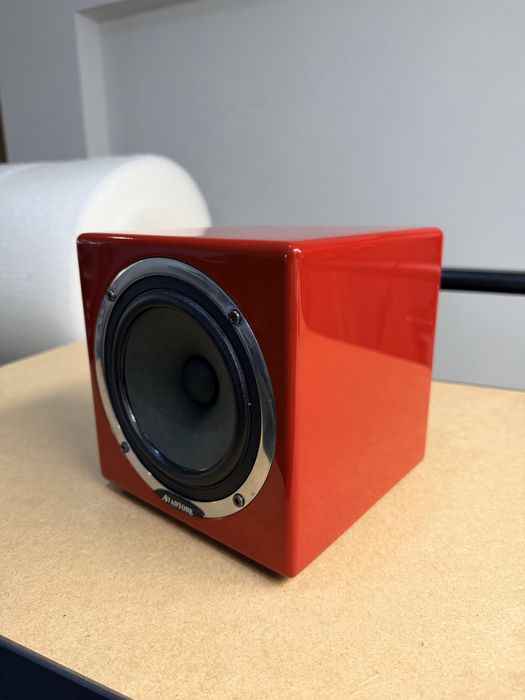 Coluna MixCube Avantone