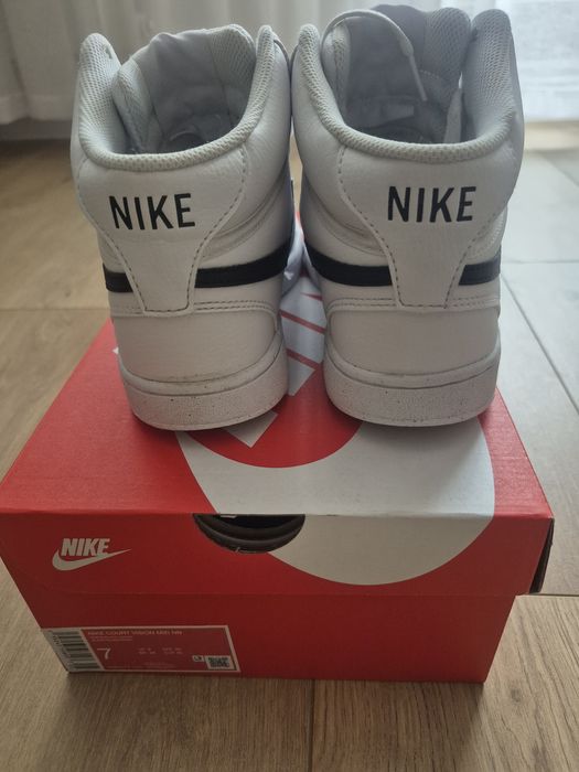Buty Nike - Court Vision Mid Nn DN3577 rozm. 40