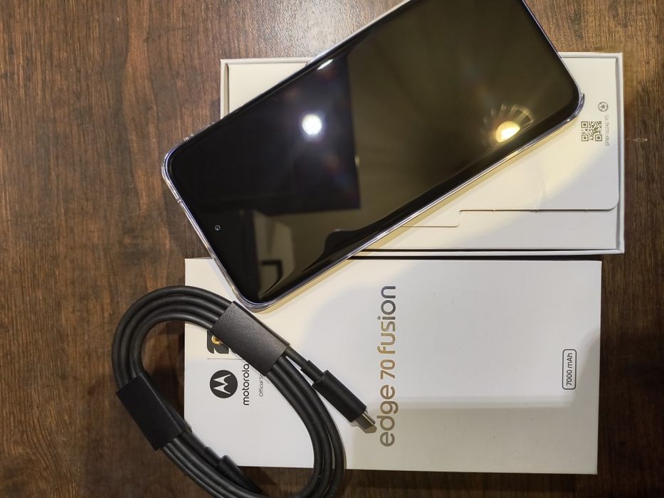 Telefon Motorola edge70 Fusion 12 GB pamięci RAM i 256 GB