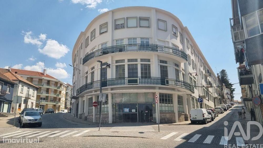 Espaço Comercial em Guarda de 650,00 m2