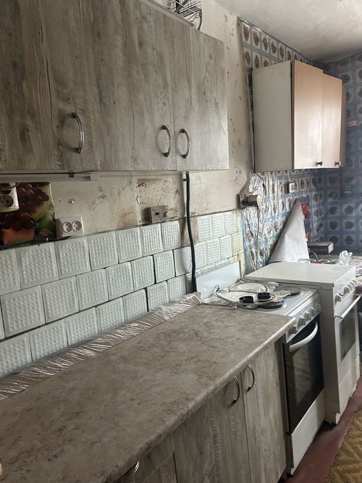 Кімната в гуртожитку -селище Нове