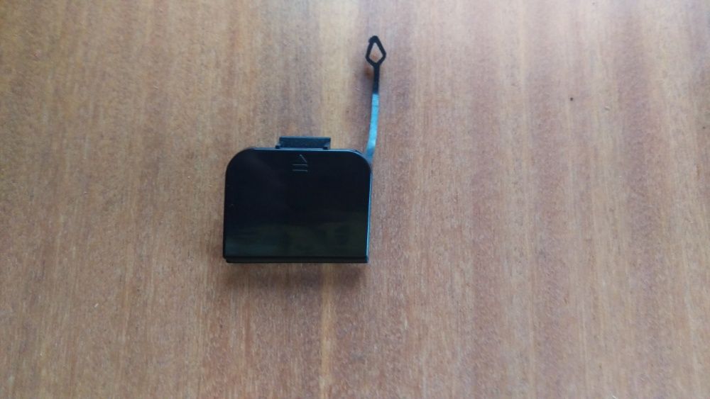 Заглушка бампера/буксировочного крюка mercedes w124/210/211