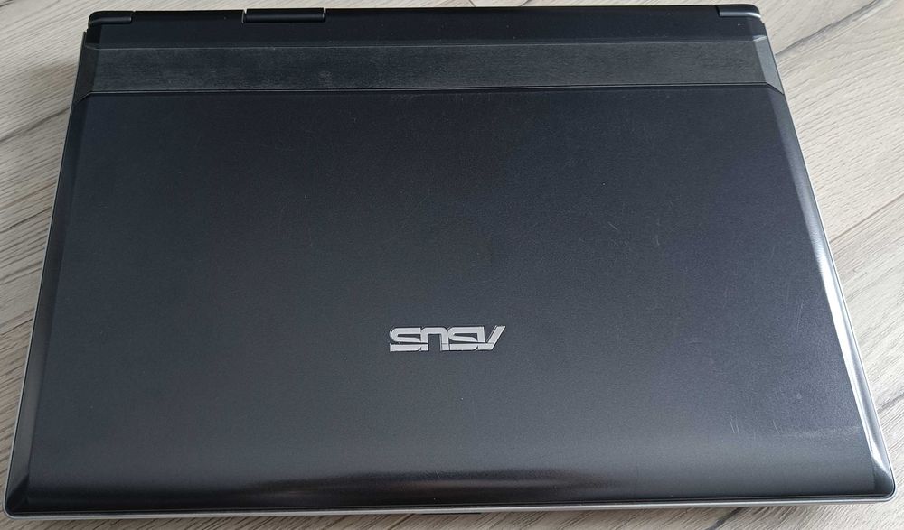 Laptop ASUS C2D T7500 ATI X1100 2GB RAM HDD 250GB WIFI Bateria