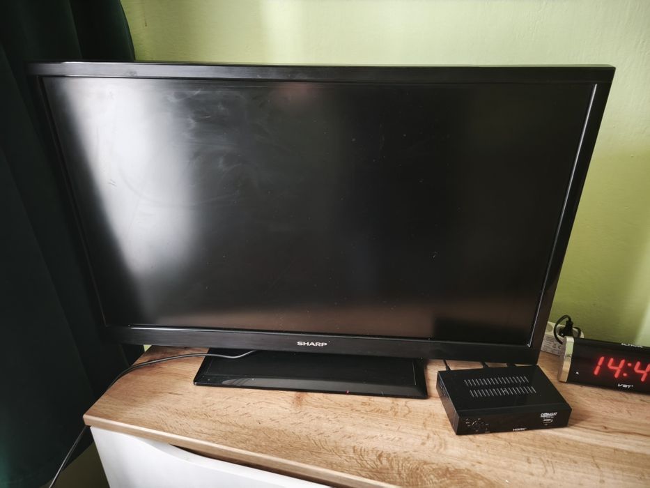Mam do zaoferowania tv Sharp LC-32 - przekątna ok. 80 cm