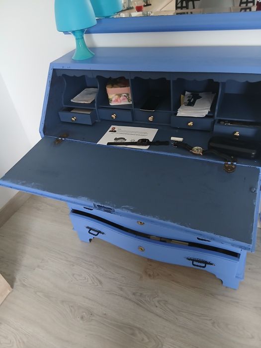 Secretária mais esoelho