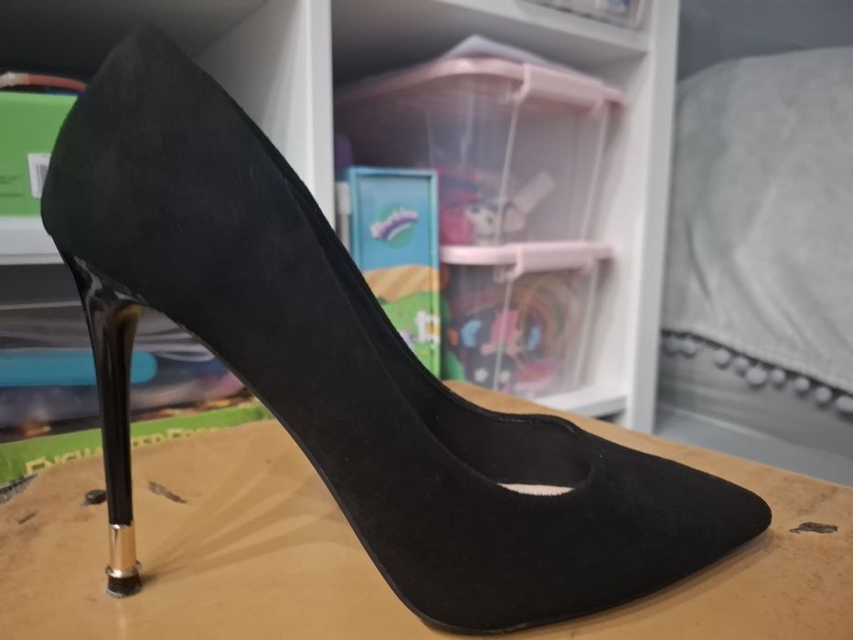 Szpilki Dee zee 38 NOWE