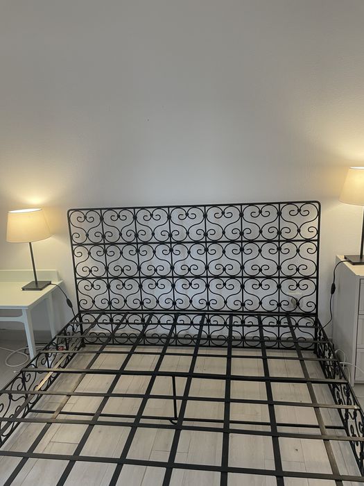 Cama de casal com colchão