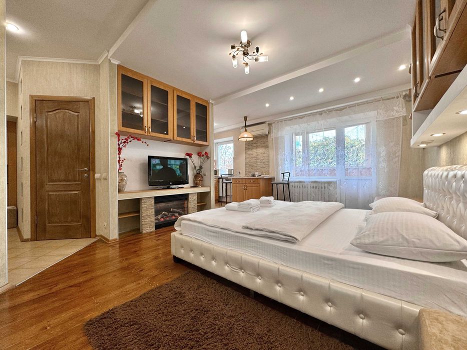 ApartPoltava  Стильна однокімнатна квартира поряд БІЛОЇ АЛЬТАНКИ подоб