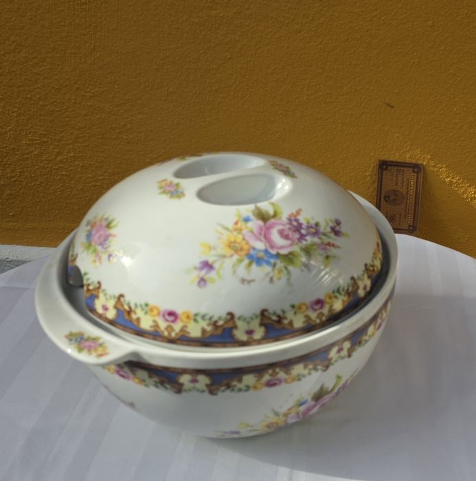 Sopeira em porcelana alemã