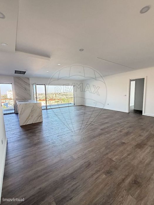 Apartamento T3 para arrendamento