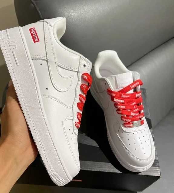 Nike Air Force 1 Low Supreme White r.44