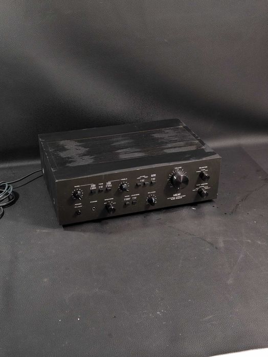 Wzmacniacz Akai AM-2400