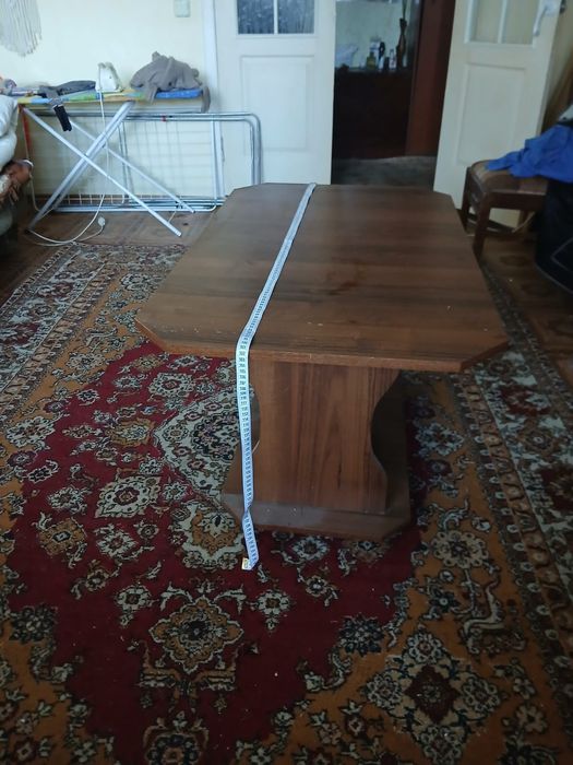 Продам журнальний столик.