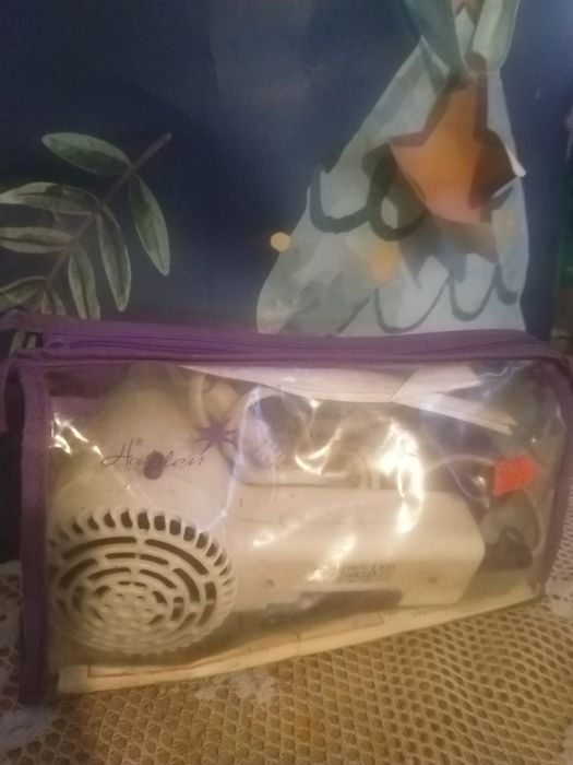 HOLDEN - suszarka do włosów NOWA turystyczna