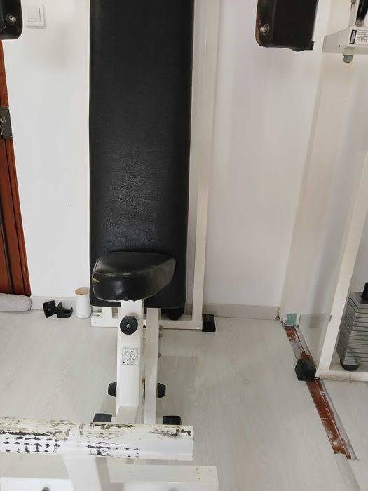 Technogym maquina de peito fly aberturas