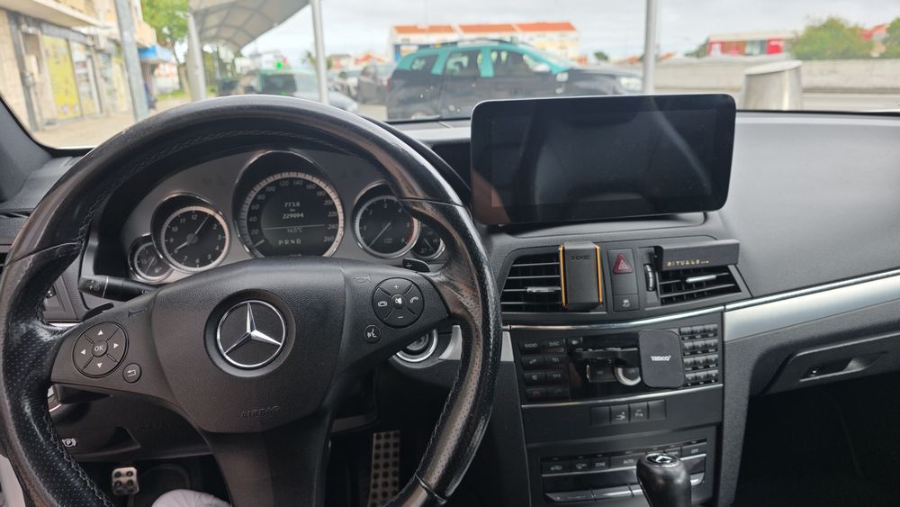 Mercedes-Benz E 250 — fotografia 7