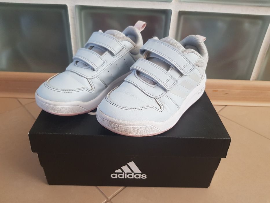 Buty Adidasy rozm. 28