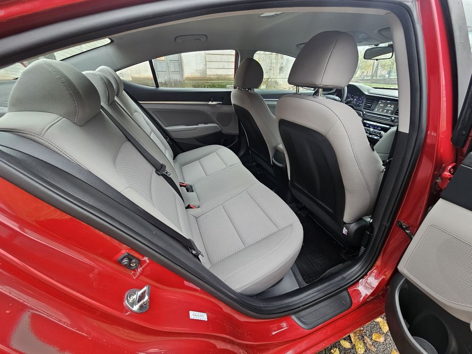 Продам Hyonday Elantra 2.0 Автомат