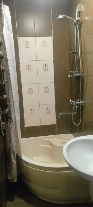Здам  будинок без комісії,  не квартира, на Печерську