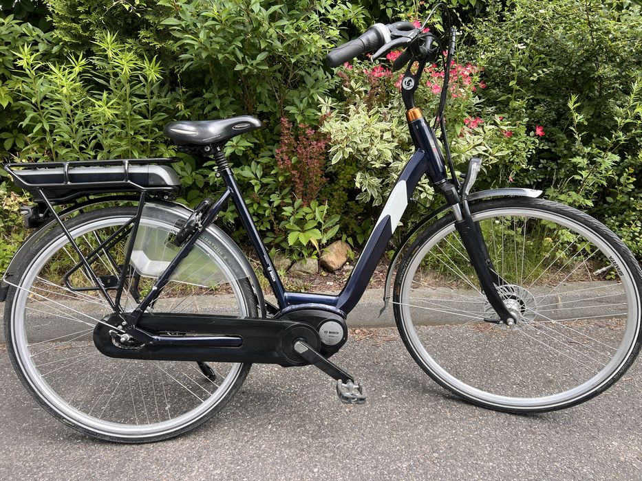 Fajny rower elektryczny SPARTA M7E z silnikiem centralnym BOSCH/400Wh / Nexus /A