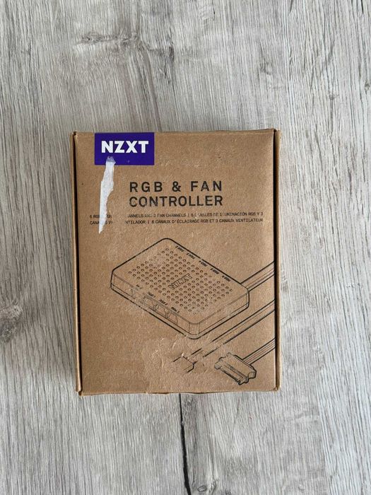 Контролер NZXT RGB & Fan Controller (AC-CRFR0-B1)