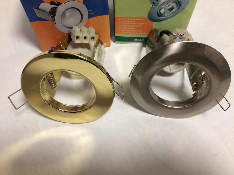 Точечный светильник DELUX R50S и BRILUX Model APRE 50S