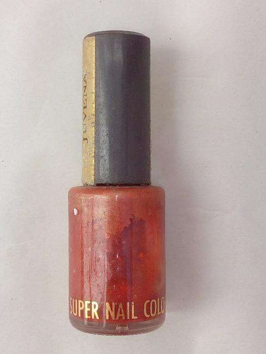 Verniz para as unhas da marca Juvena