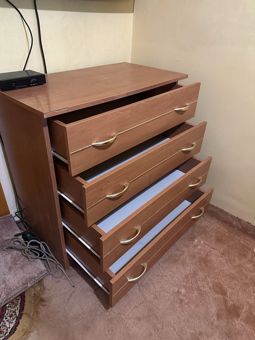 Комод 4 тумби у спальню