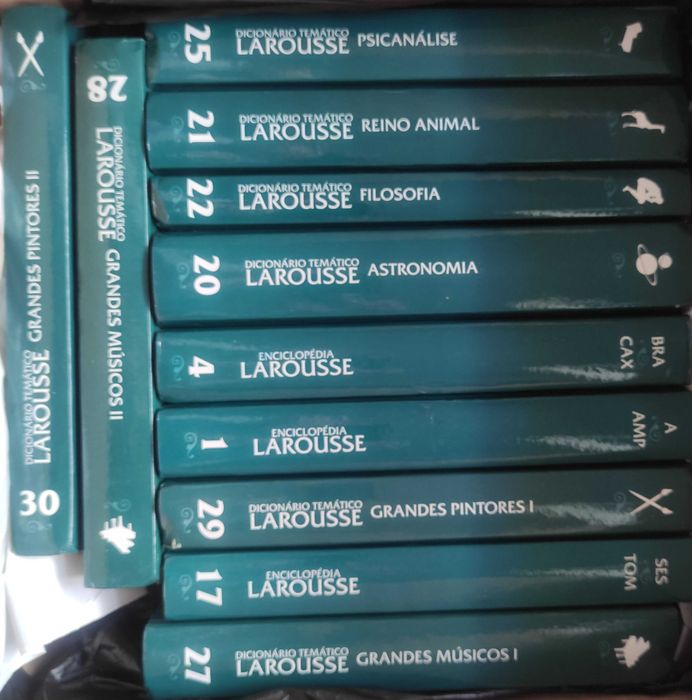 Enciclopédia LAROUSSE (30 volumes)